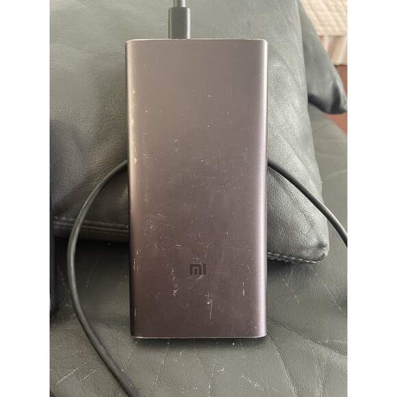 Xiaomi 10000 mAh Power Bank Dual input output Support fast Charging - Picture 3 of 9